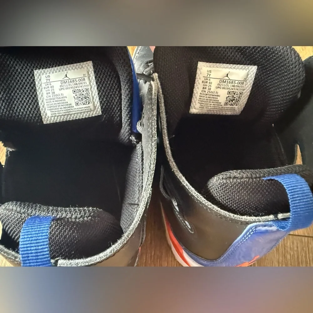 Jordan Flight Club 91 Black Royal Orange Size 7 Y (No Box)
